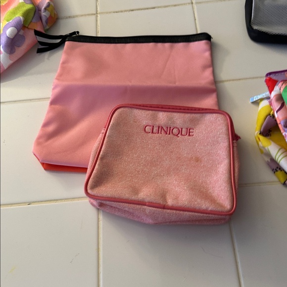 Colorful Accessory Bag Collection - Picture 4 of 6